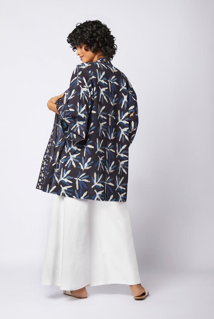 Kimono Curto Feuilles